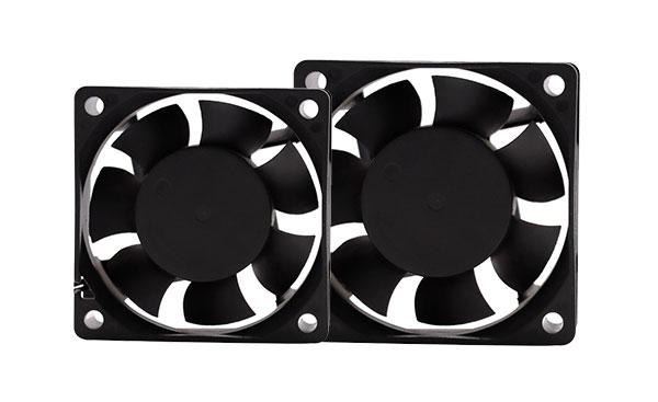 9TG24P0G01 9TG24P0S01 9TG48P0G01 17569離心風扇